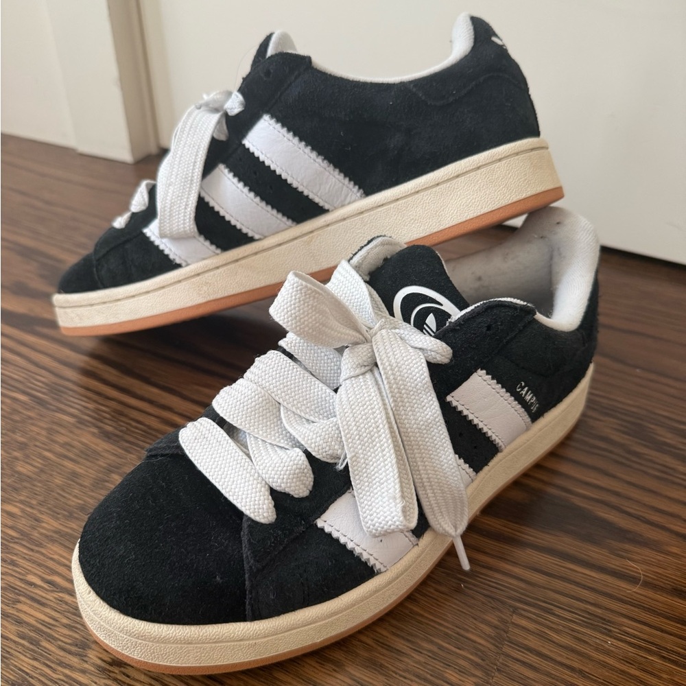 Adidas Classic Black and White Trainers - Picture 4 of 6